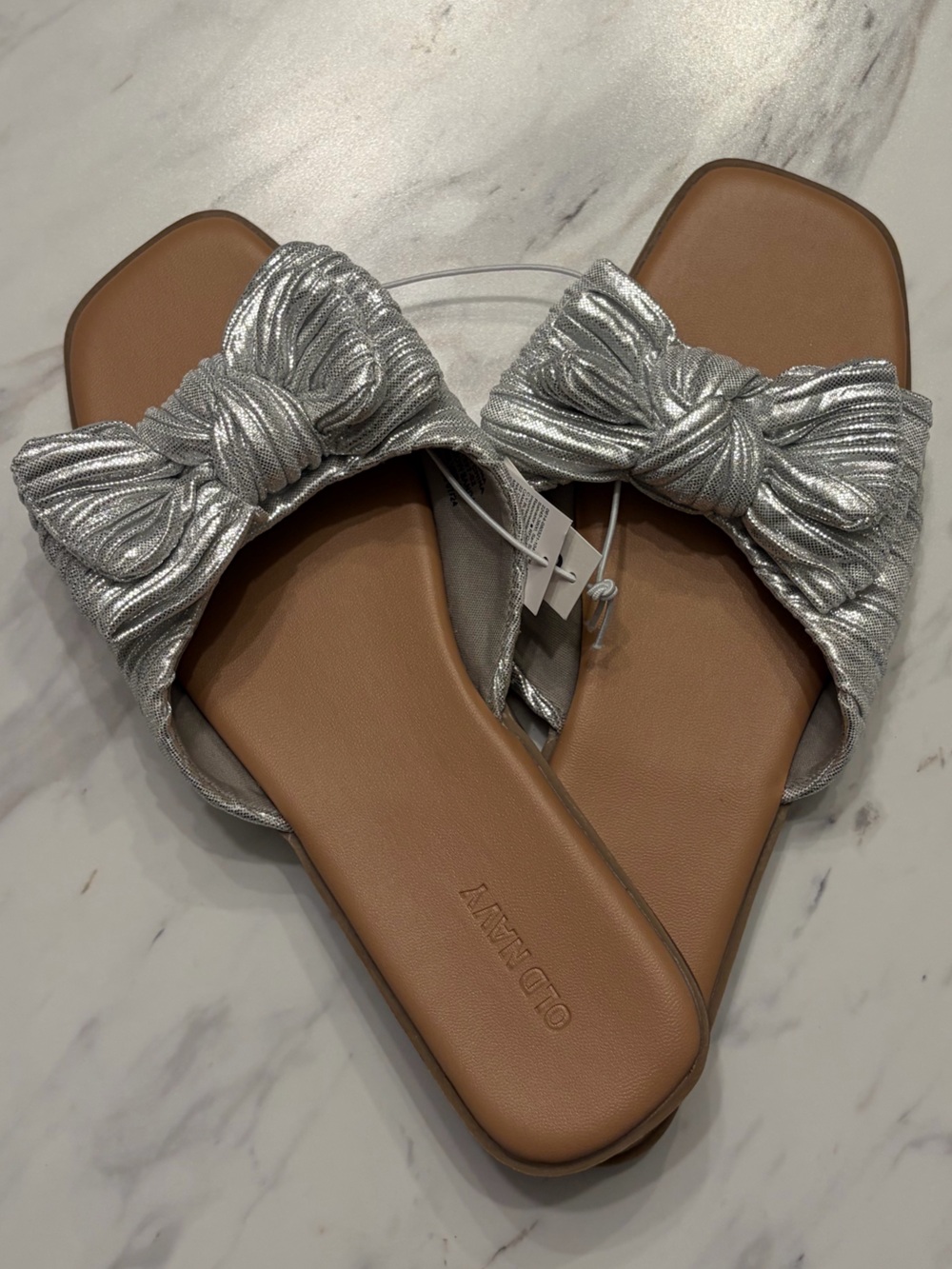 NWT Old Navy Silver Shimmer Knot Front Bow Slides Women's US Size 7